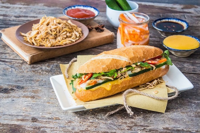 Bánh mì Viêt Nam - Đặc trưng cho nền ẩm thực đường phố nước ta