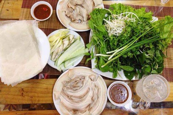 Bật mí ngay quán bánh tráng cuốn thịt heo ở Đà Nẵng mà bạn nên thử