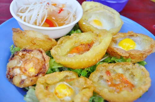 quán bánh căn tại Nha Trang